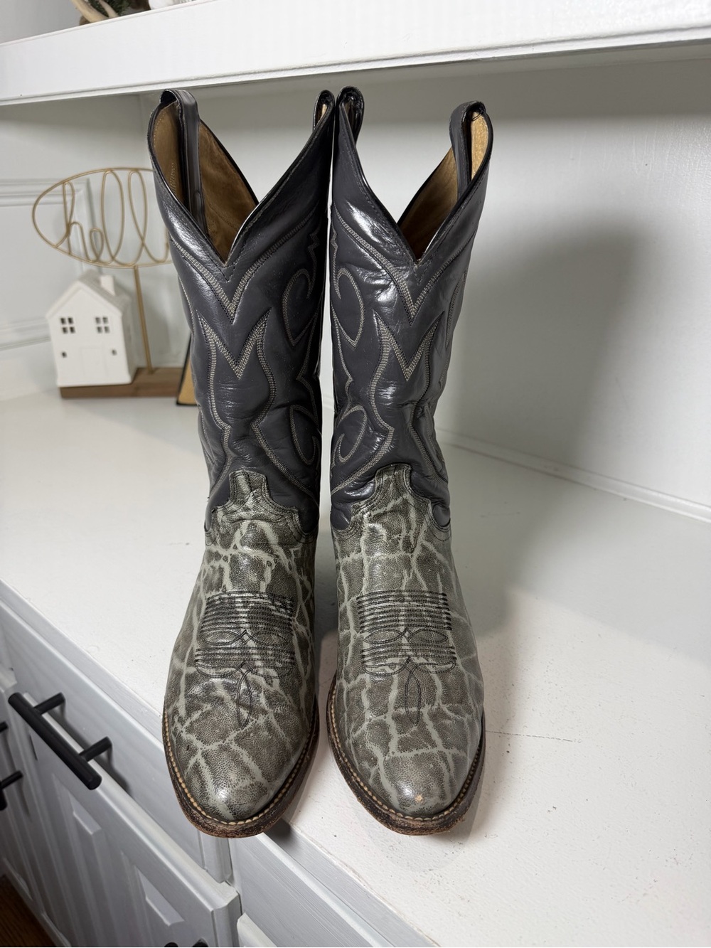 Vintage Abilene Men’s 9.5D Gray Elephant Print Leather Cowboy Boots USA - Picture 2 of 9
